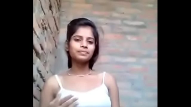 Desi xvideo of teen girl naked pussy on whatsapp